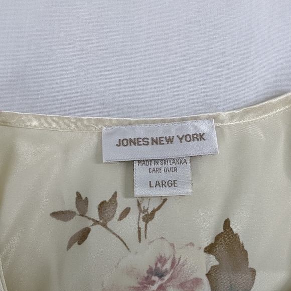 VTG Long Sleeve Floral Satin Cream Long Length Gown - Picture 7 of 12